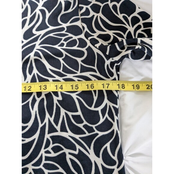 Chico's Travelers Top Womens S (Ch 0) Floral Bell Sleeve VNeck Liquid Knit Tunic - Picture 10 of 11